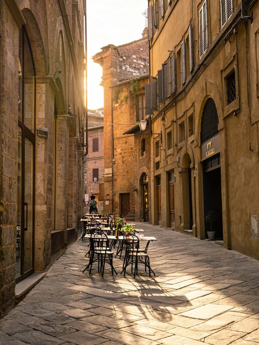 Late sun in a lane of a southern Tuscan hill town